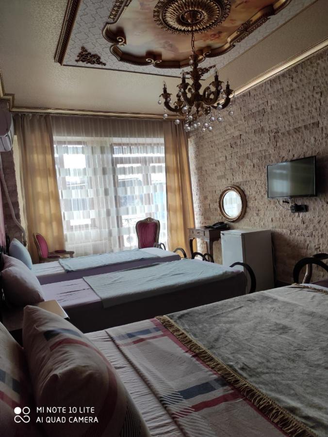 Dilek Hotel & Cafe Provincia di Provincia di Istanbul Esterno foto